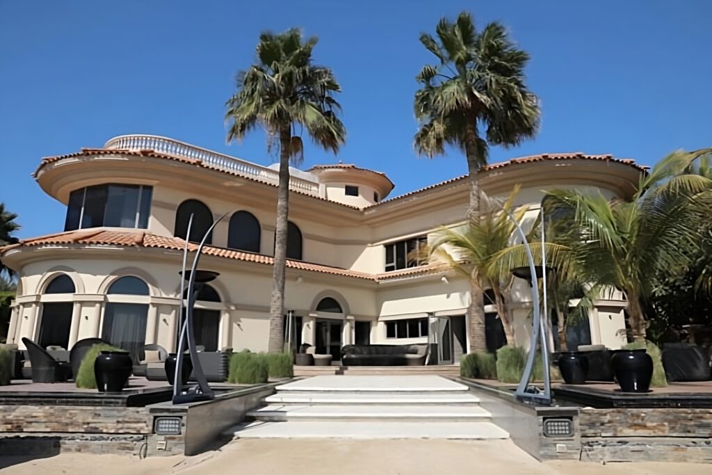 Dubai_-_02-transformed (1)