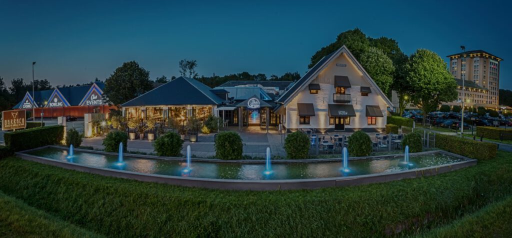 Voorzijde_panorama_iets_donker_en_recht_1